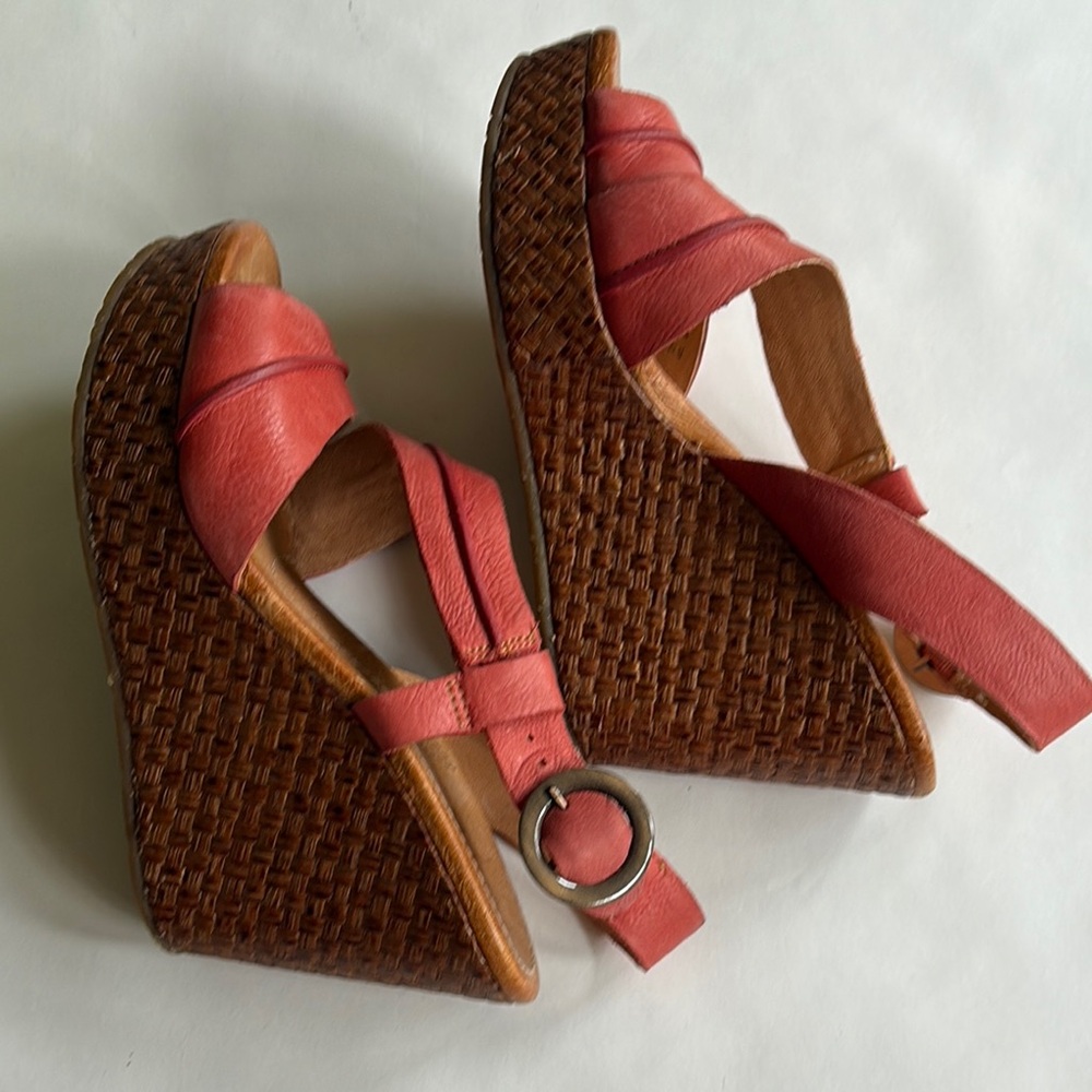 Naya Estra Red Genuine Leather Wedge Sandals Size 8 - Picture 10 of 12